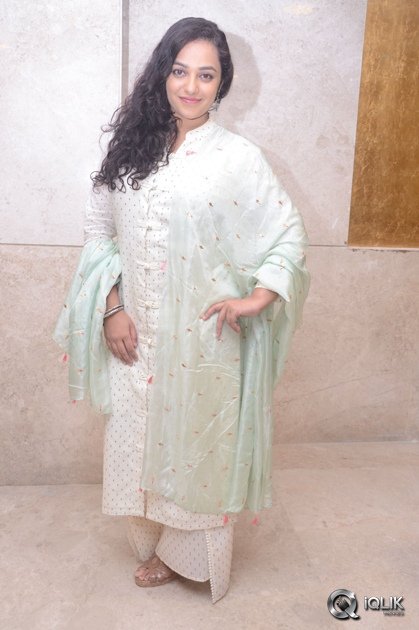 Nithya-Menen-at-100-Days-Of-Love-Movie-Audio-Launch